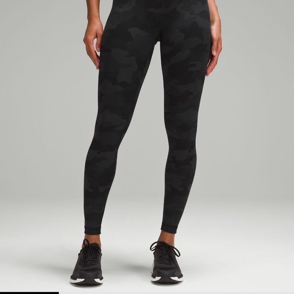 𝟗𝟎 𝐝𝐞𝐠𝐫𝐞𝐞 𝐛𝐲 𝐑𝐞𝐟𝐥𝐞𝐱 - Picture 1 of 4